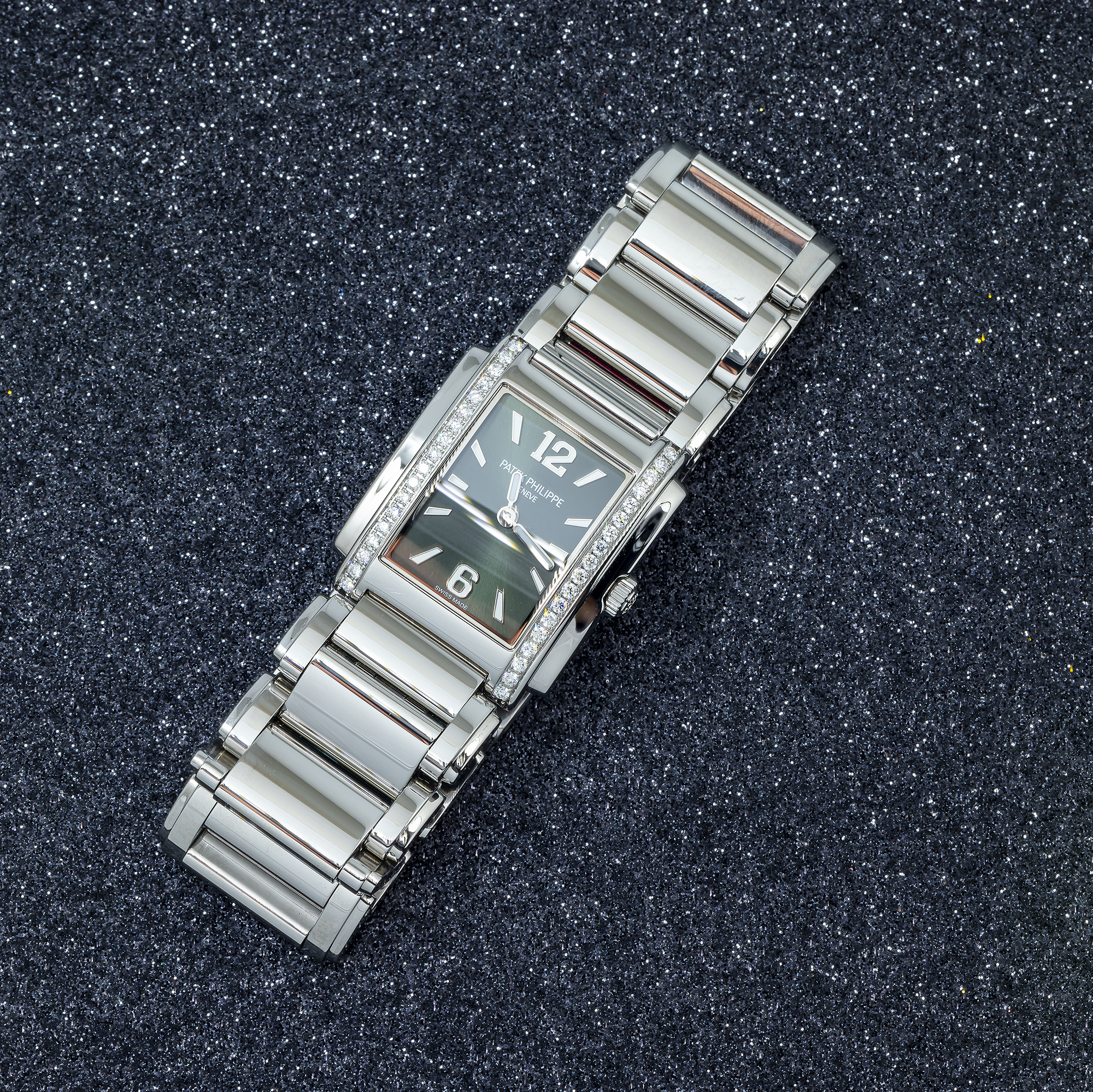 Patek Philippe Twenty~4 Ladies Stainless Steel Green Sunburst Dial 4910/1200A-011