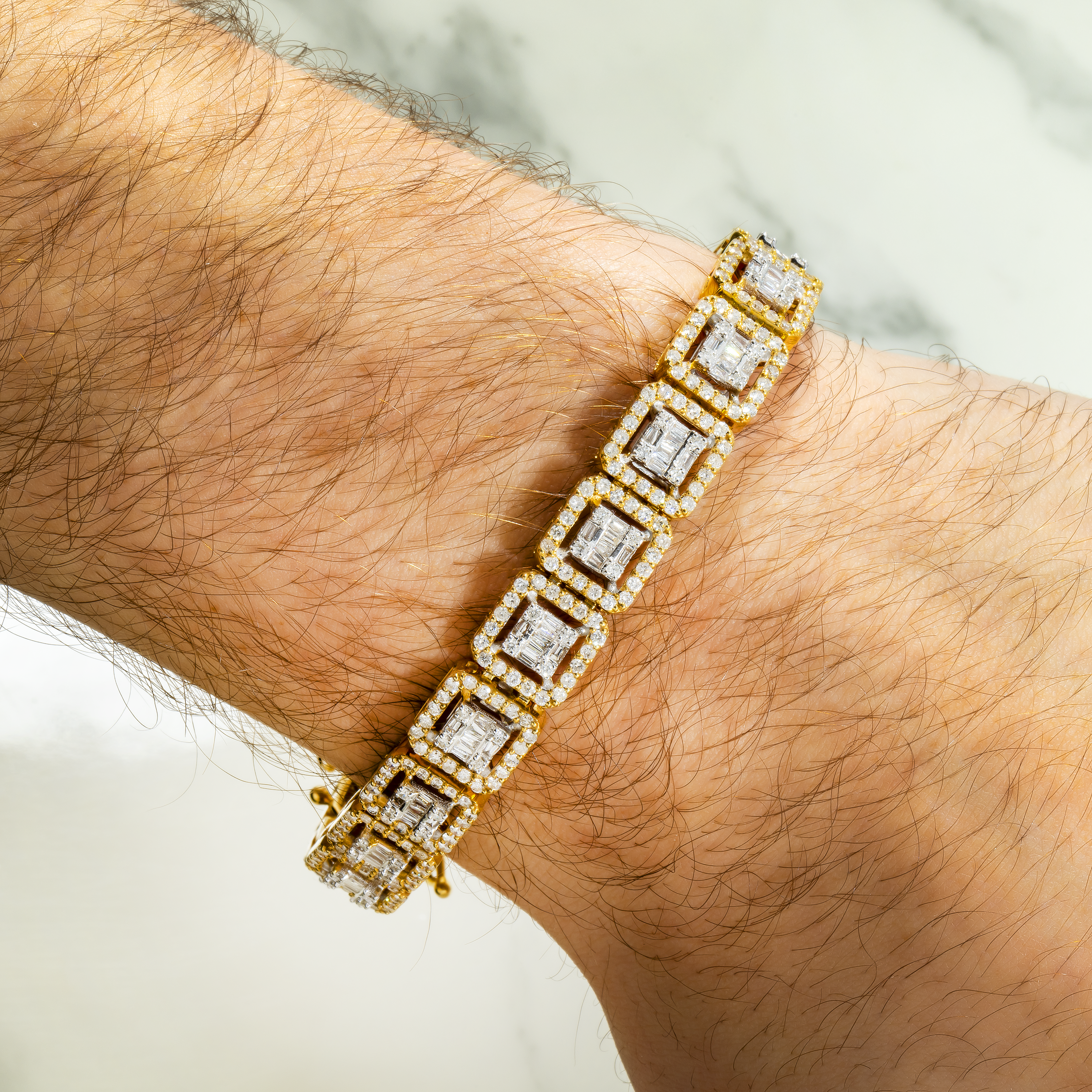 10K GOLD BAGUETTE AND ROUND DIAMONDS SQUARE SHAPED BRACELET 7.47 CT