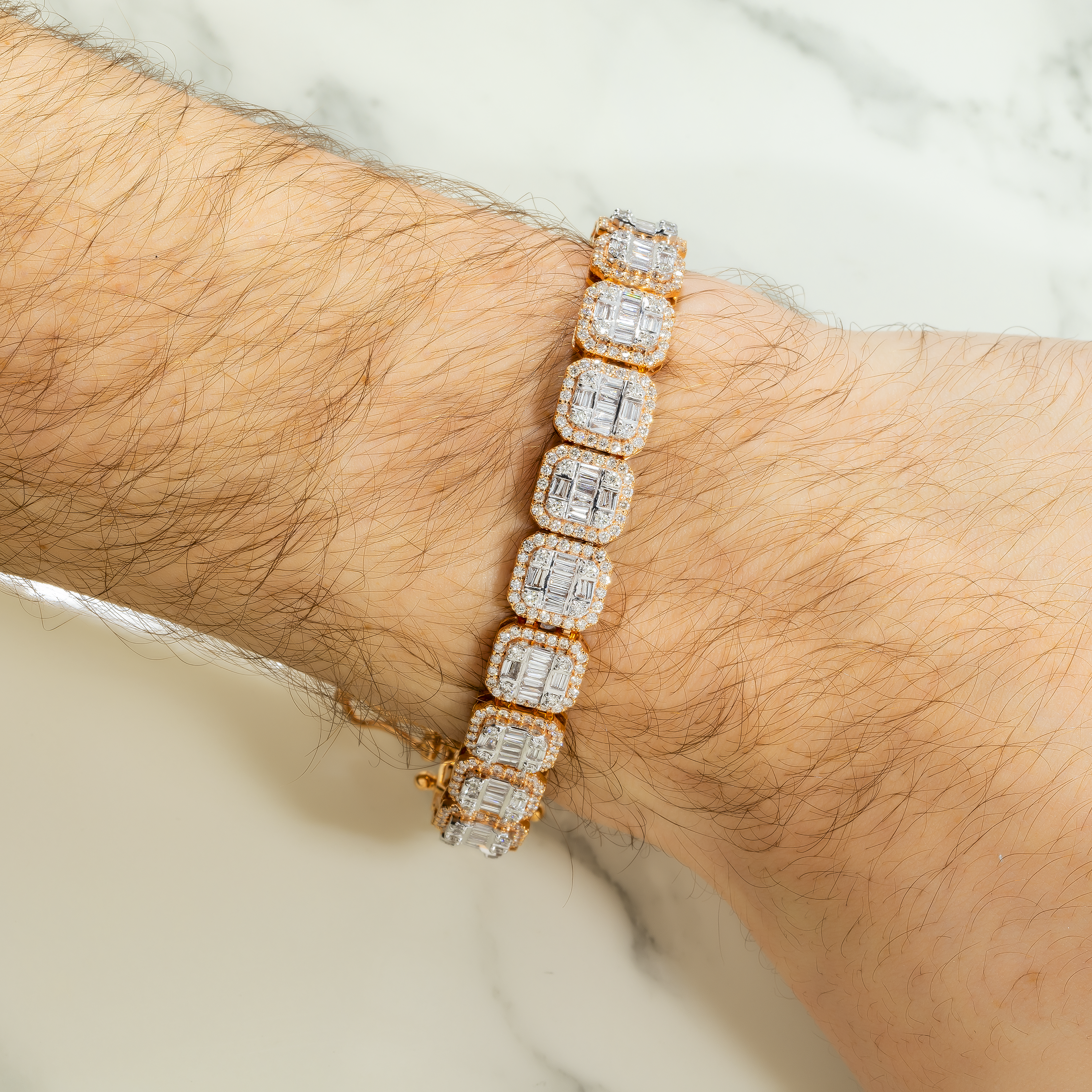 10K GOLD BAGUETTE AND ROUND DIAMONDS 10MM BRACELET 7.67 CT
