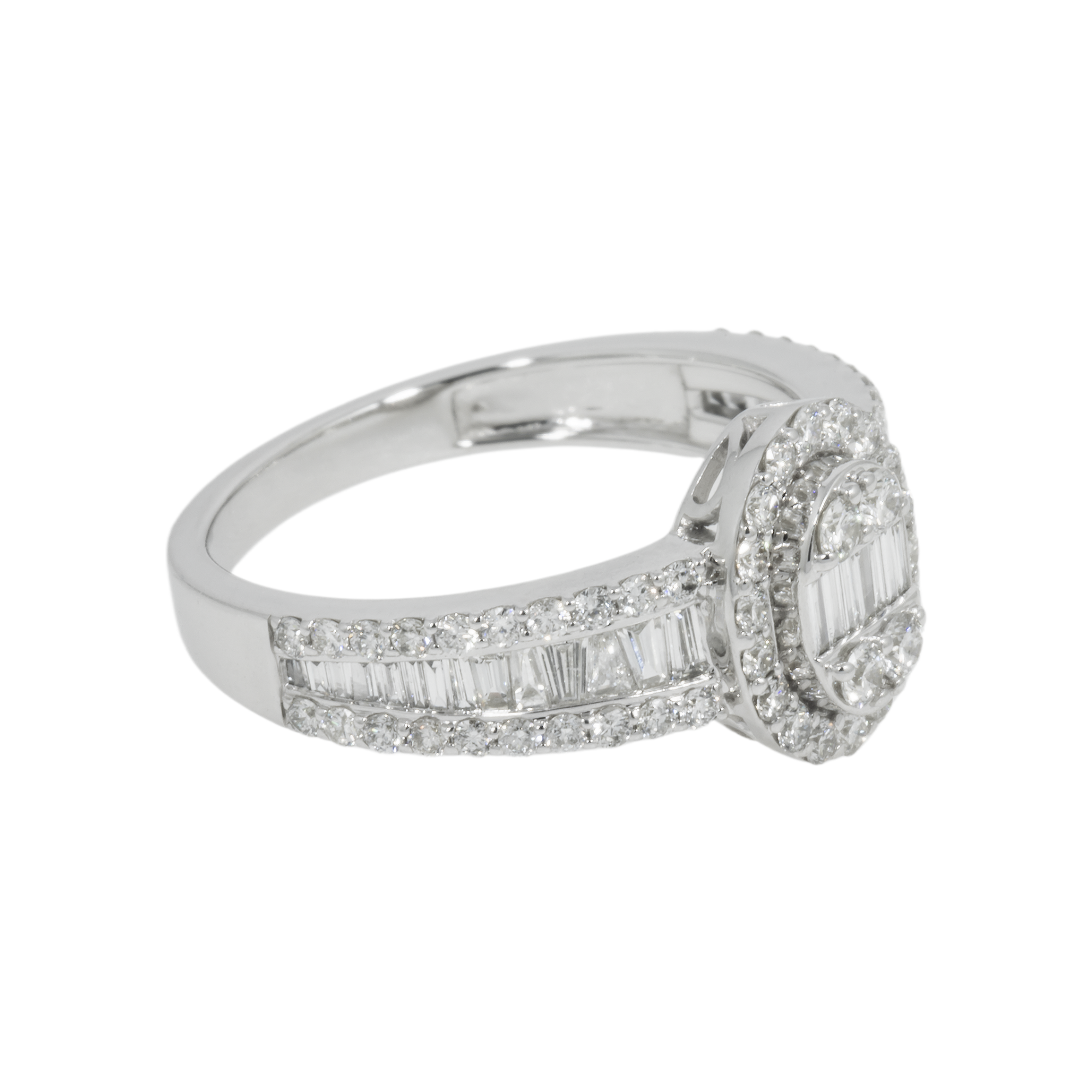 14K GOLD BAGUETTE AND ROUND DIAMOND CLUSTER RING 1.39 CT