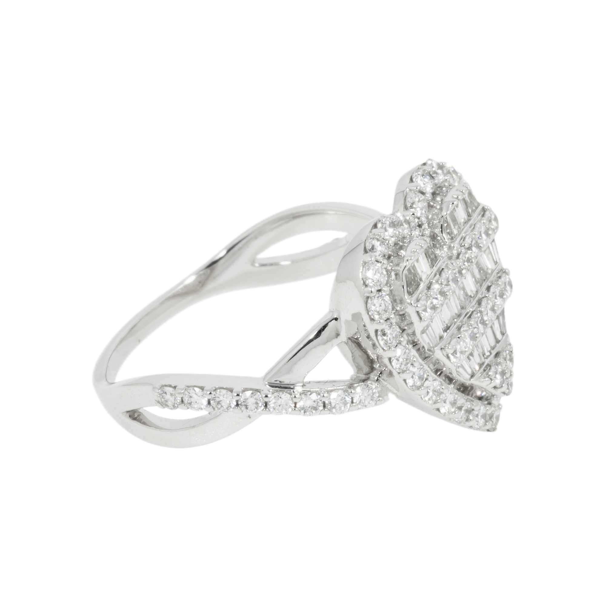 14K GOLD BAGUETTE AND ROUND DIAMOND HEART RING 0.92 CT