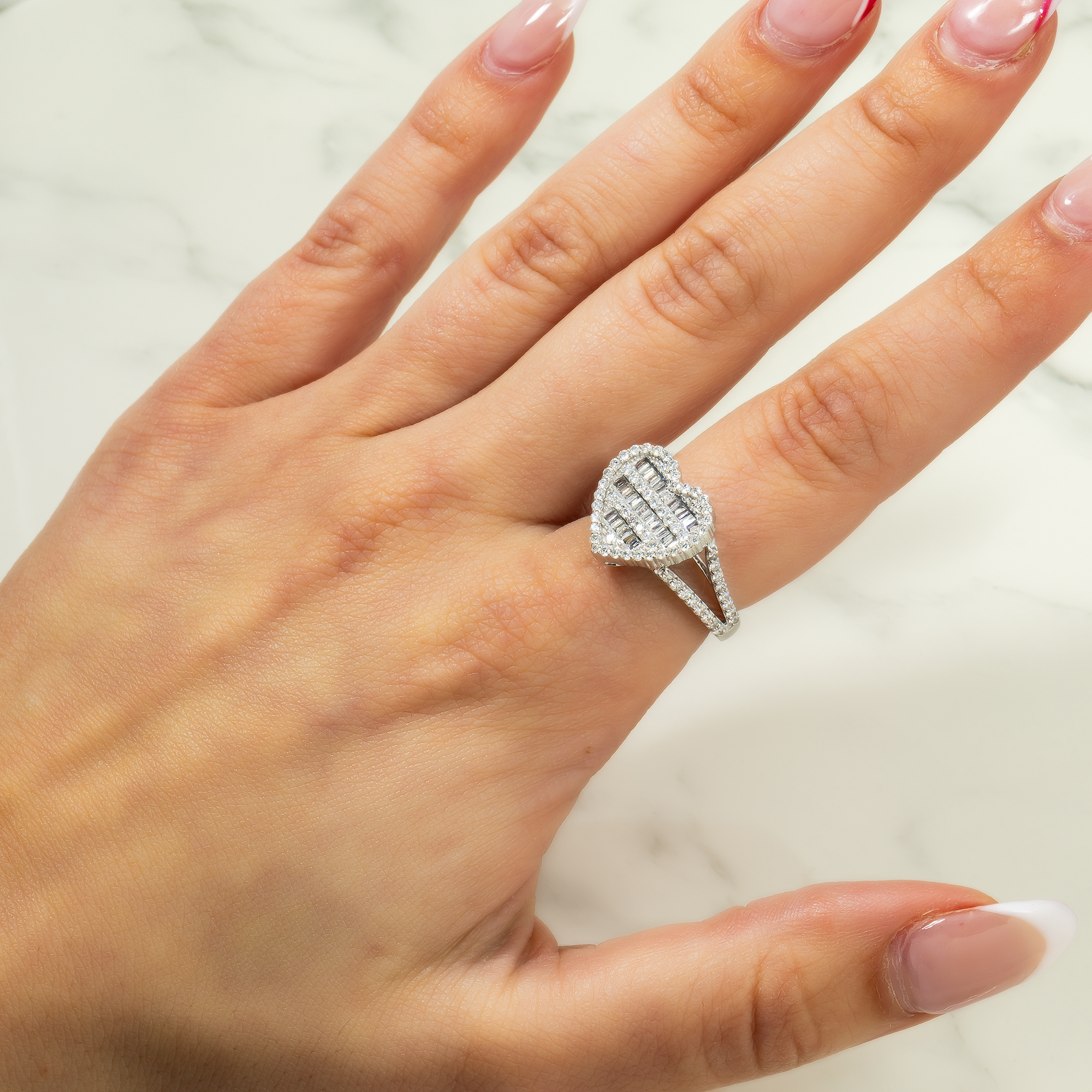 14K GOLD BAGUETTE AND ROUND DIAMOND HEART RING 1.19 CT