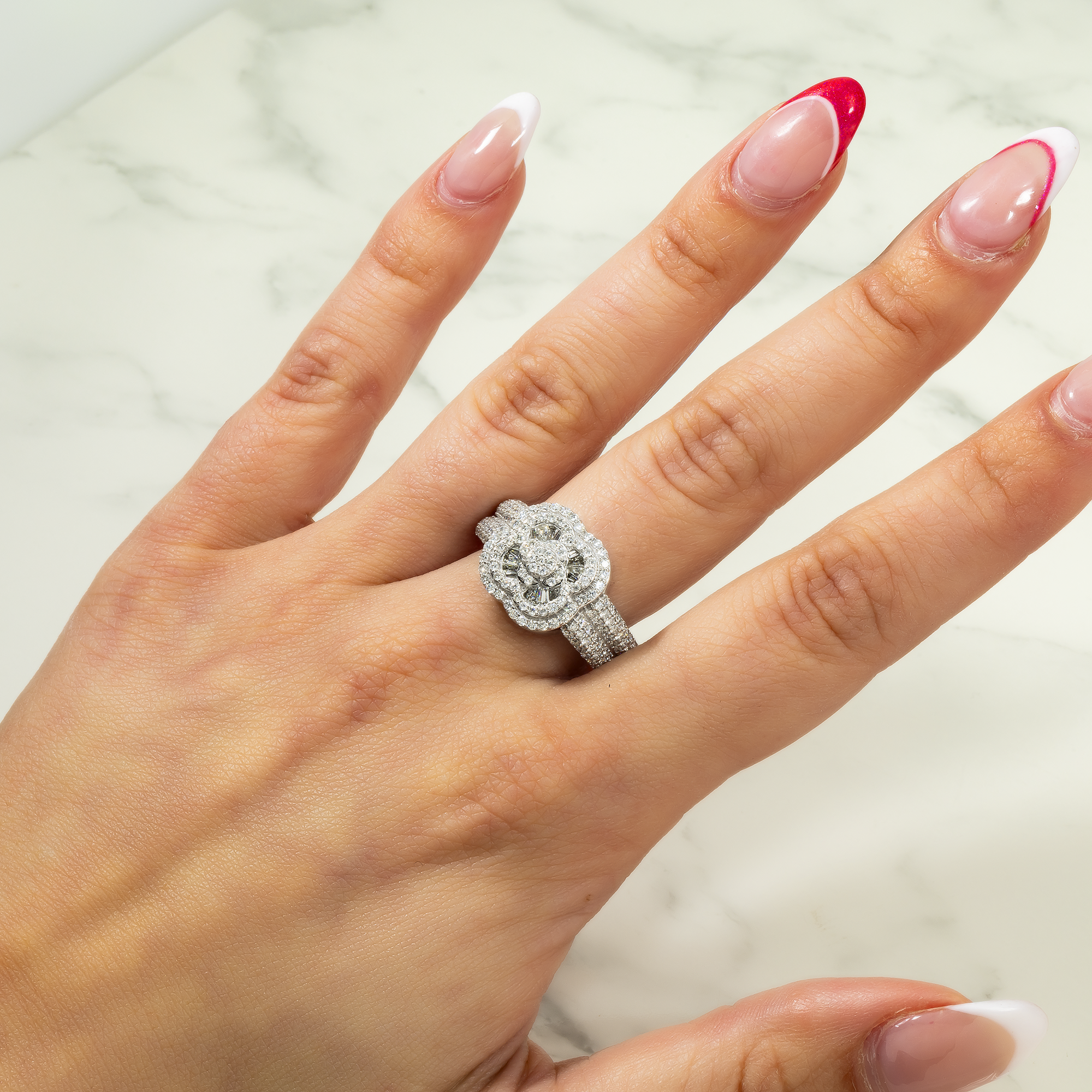 14K GOLD BAGUETTE AND ROUND DIAMOND CLOVER STATEMENT RING 1.52 CT