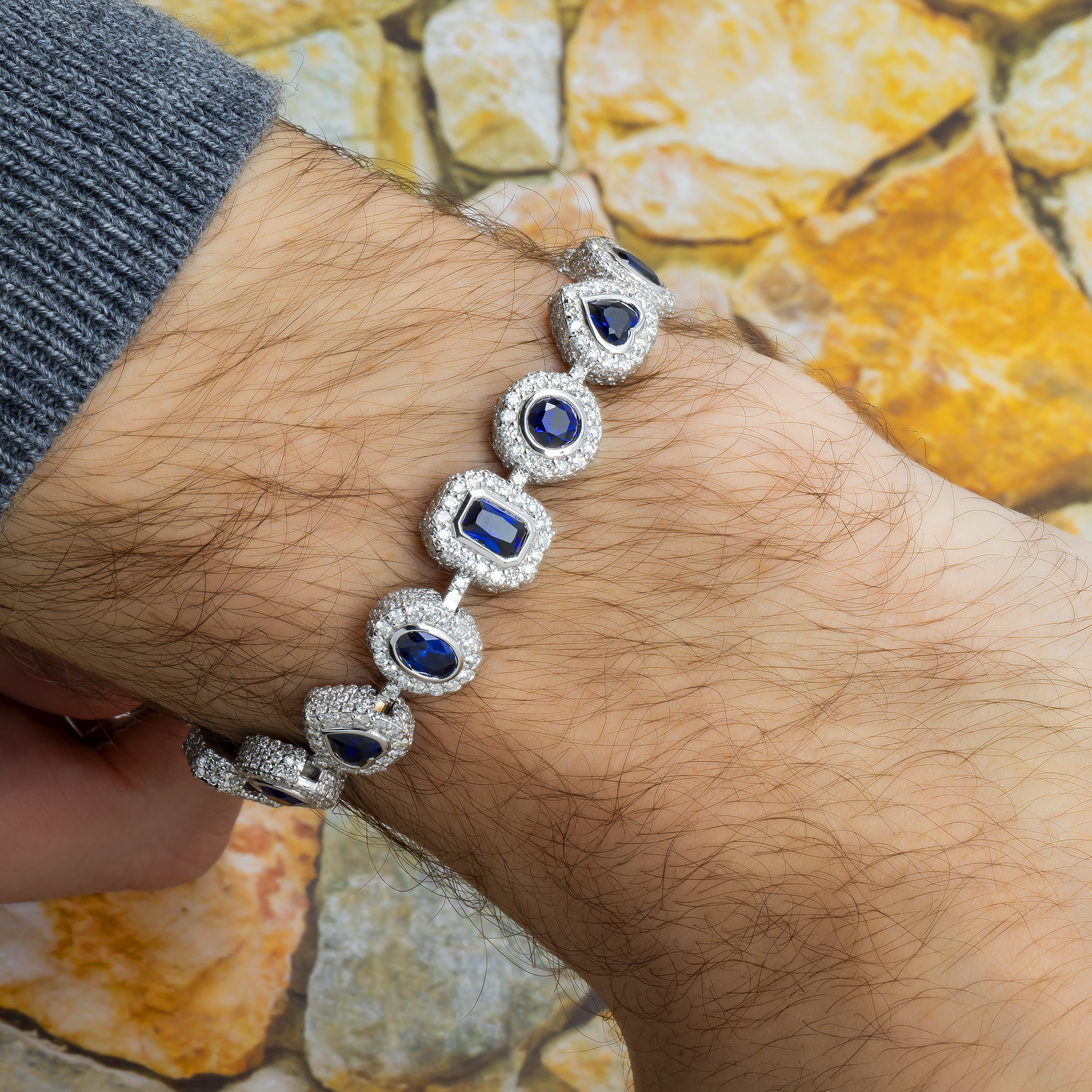 10K GOLD MULTI-SHAPE DIAMOND AND SAPPHIRE GEMSTONE BRACELET 11.04 CTW