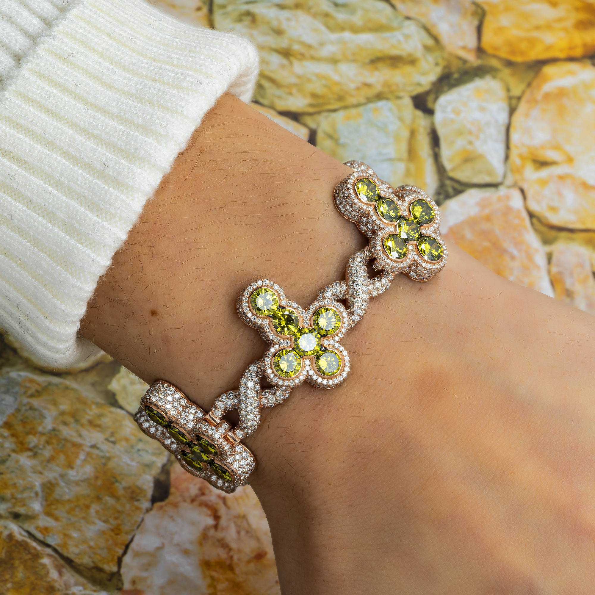 10K GOLD DIAMONDS & OLIVE GREEN GEMSTONE CROSS INFINITY CHAIN BRACELET 16.66 CT