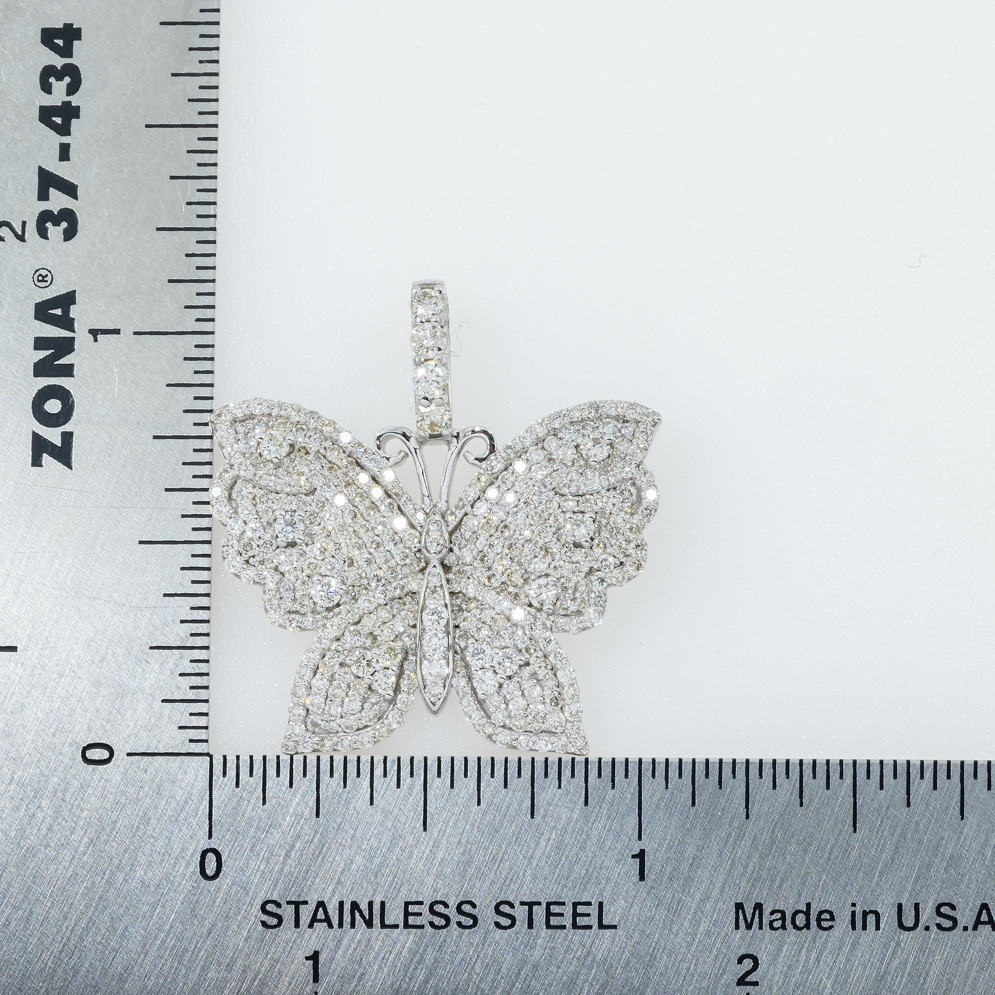 10K GOLD DIAMOND BUTTERFLY PENDANT 1.80 CT