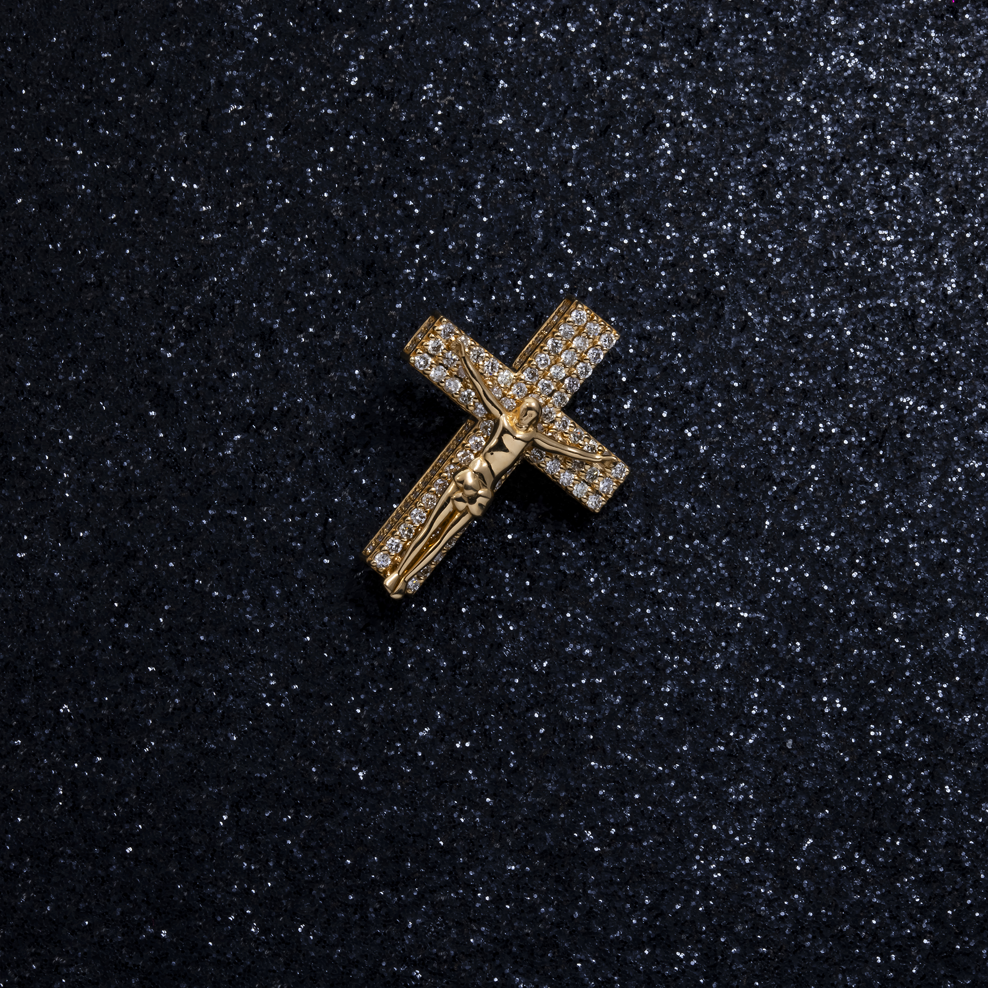 14K GOLD DIAMOND CRUCIFIX PENDANT 0.90 CT