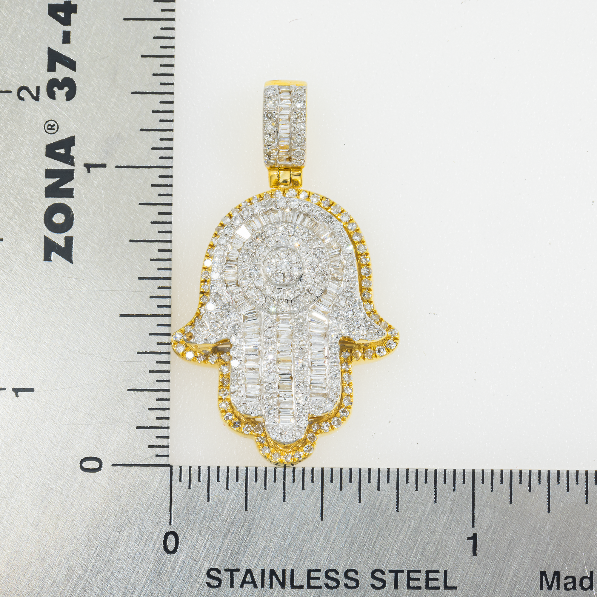14K GOLD BAGUETTE AND ROUND DIAMOND CLUSTER HAMSA PENDANT 1.00 CT