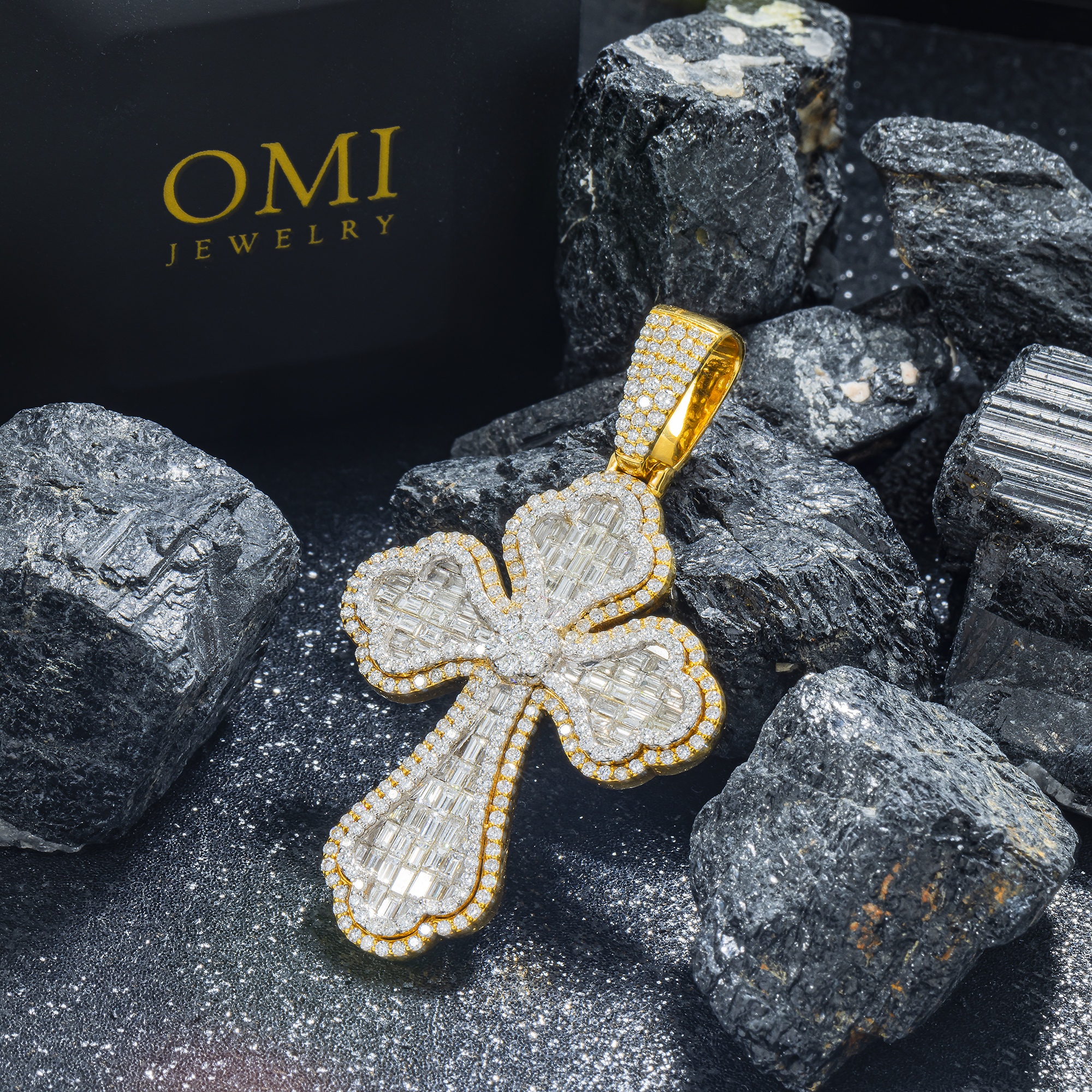 14K GOLD BAGUETTE DIAMOND 3D FLEUR DE LIS CROSS PENDANT 4.90 CT