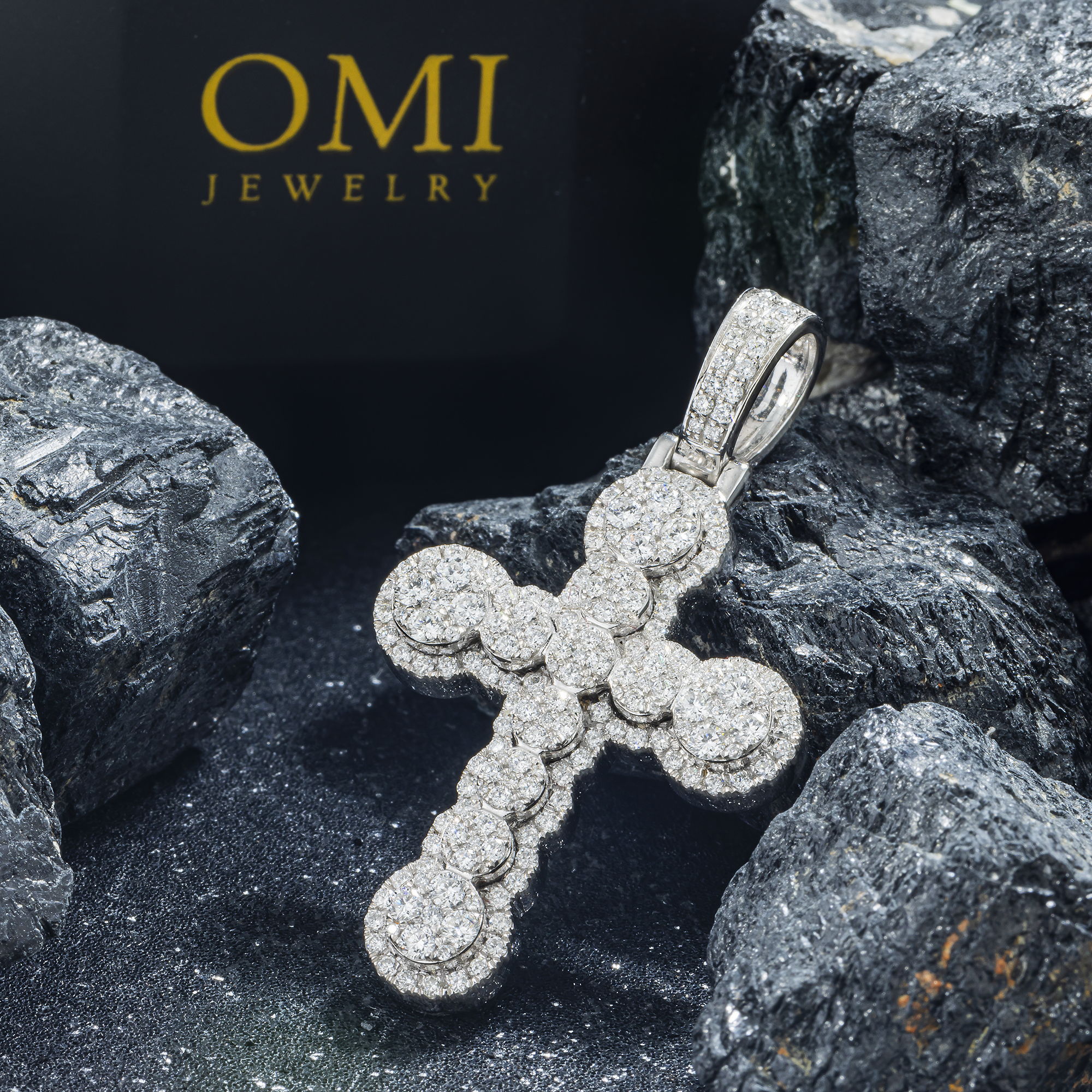 14K GOLD DIAMOND CLUSTER FLARED CROSS PENDANT 2.30 CT