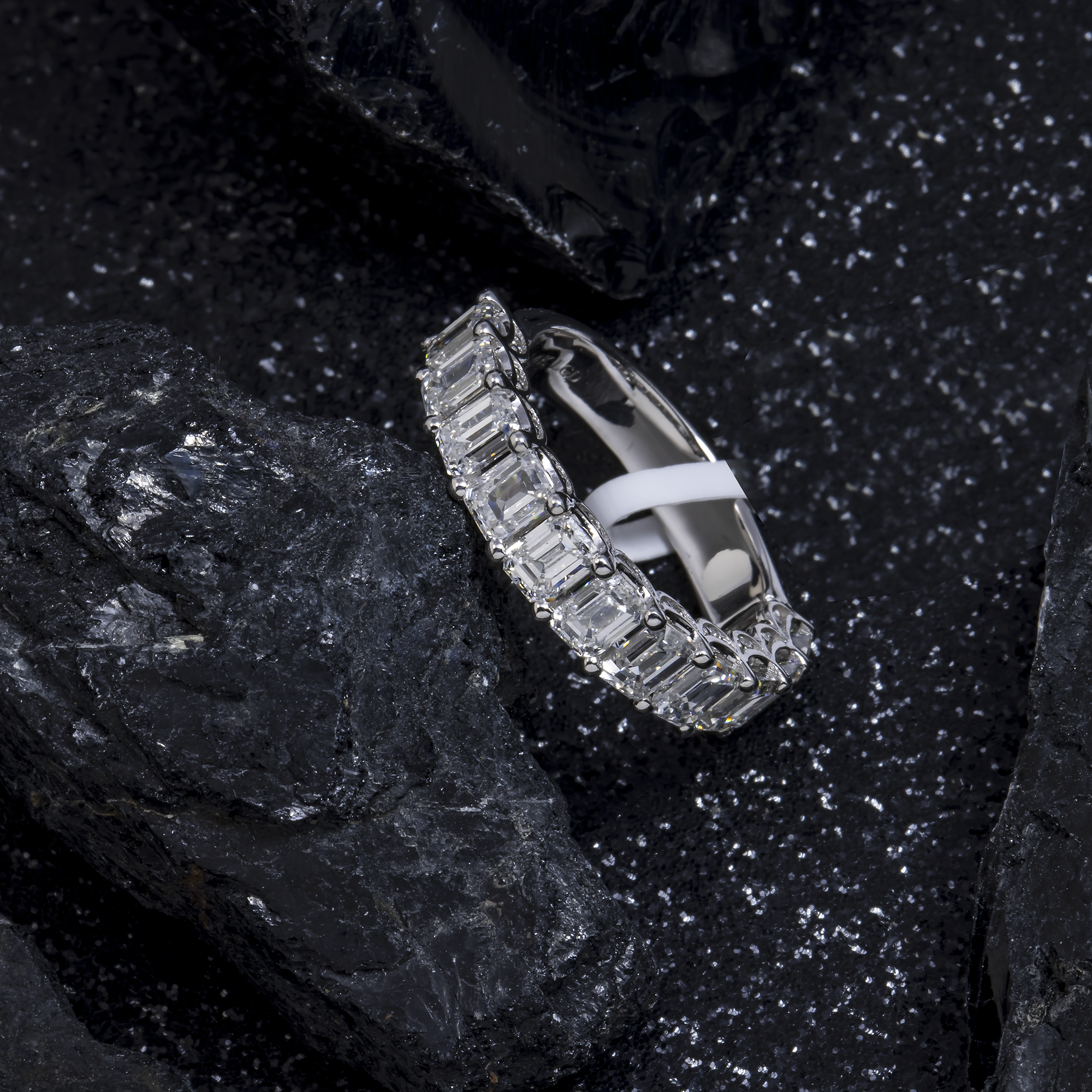 14K GOLD EMERALD LAB DIAMOND 11-STONE RING 3.46 CT