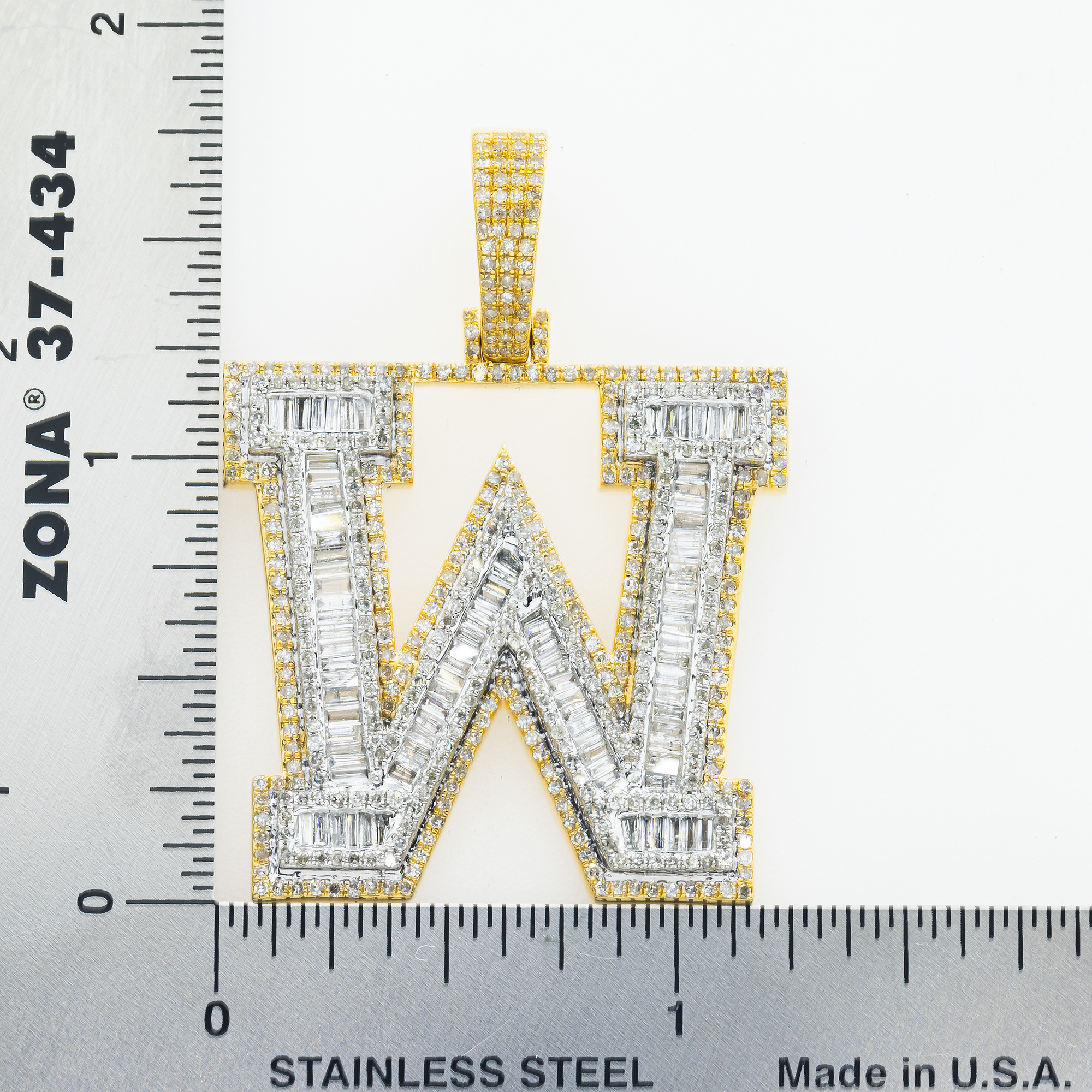 10K GOLD BAGUETTE AND ROUND DIAMOND INITIAL W PENDANT 3.35 CT