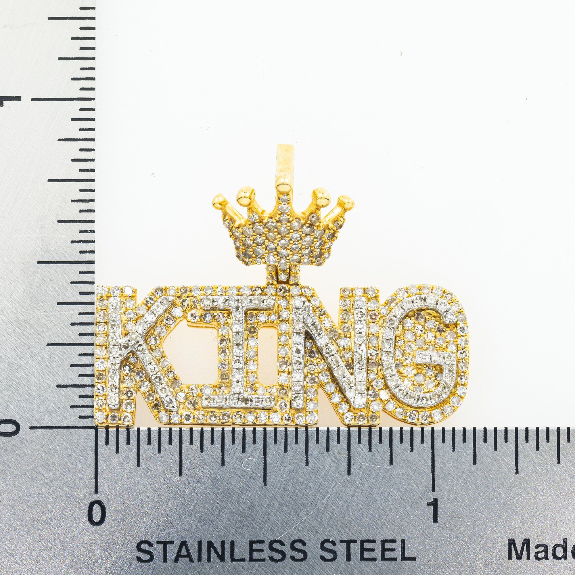10K GOLD DIAMOND KING PENDANT 1.00 CT