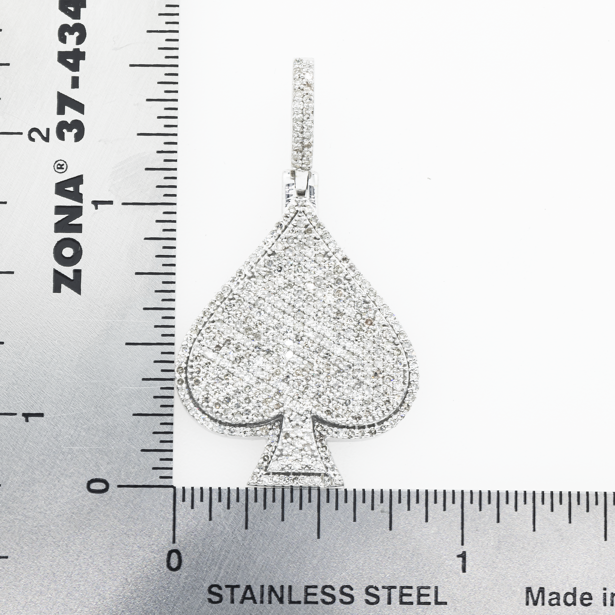 10K GOLD DIAMOND SPADE PENDANT 1.75 CT