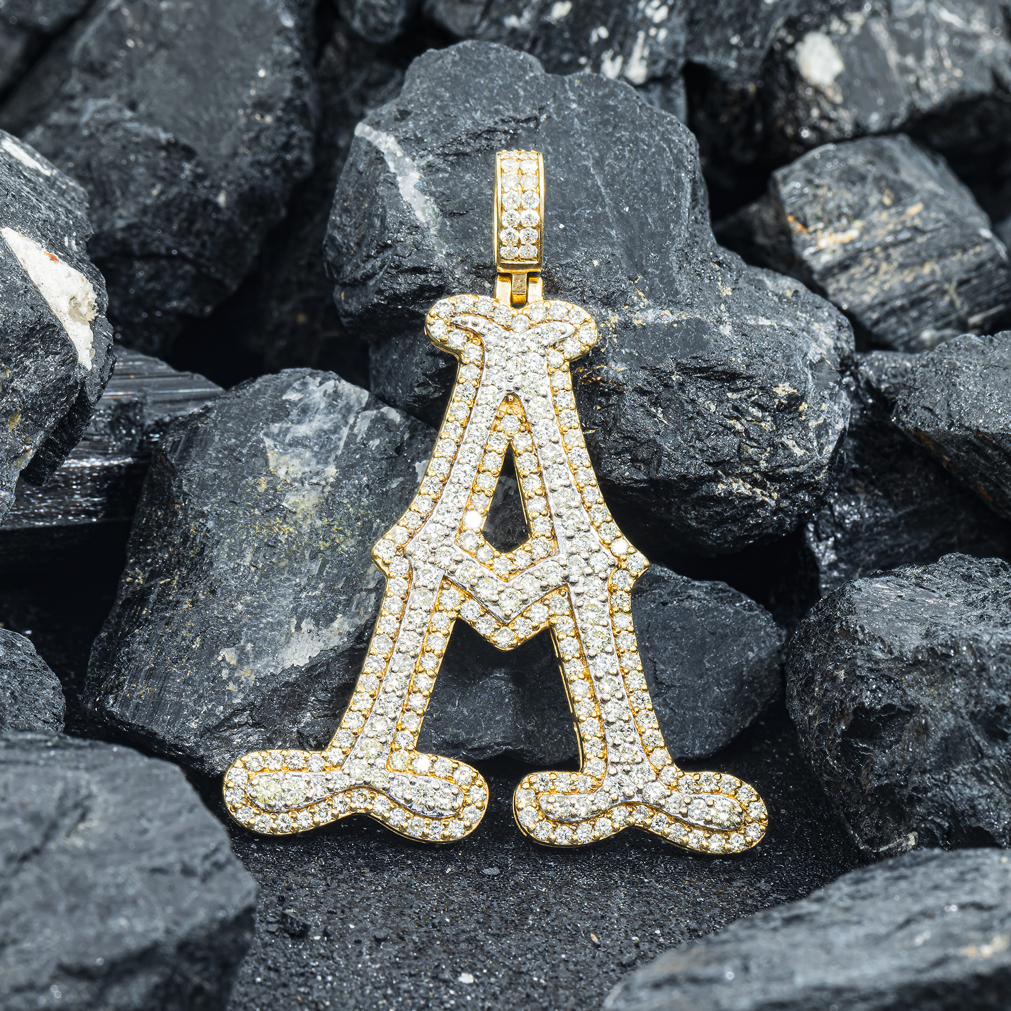 10K GOLD DIAMOND INITIAL LETTER A PENDANT 3.41 CT