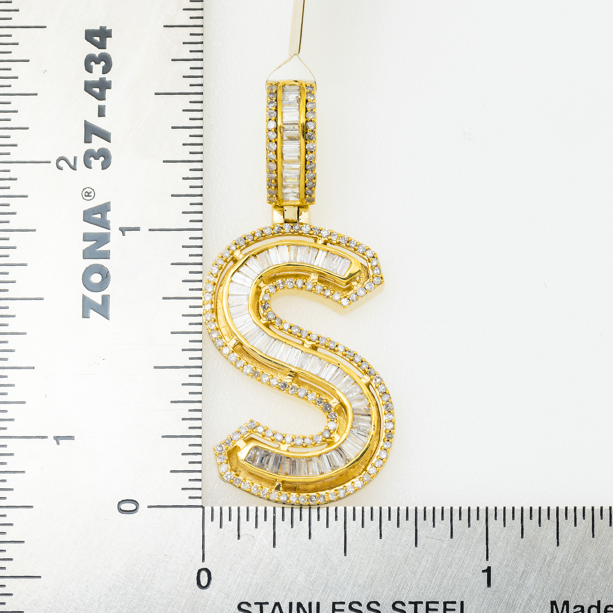 14K GOLD BAGUETTE AND ROUND DIAMOND INITIAL S PENDANT 0.85 CT