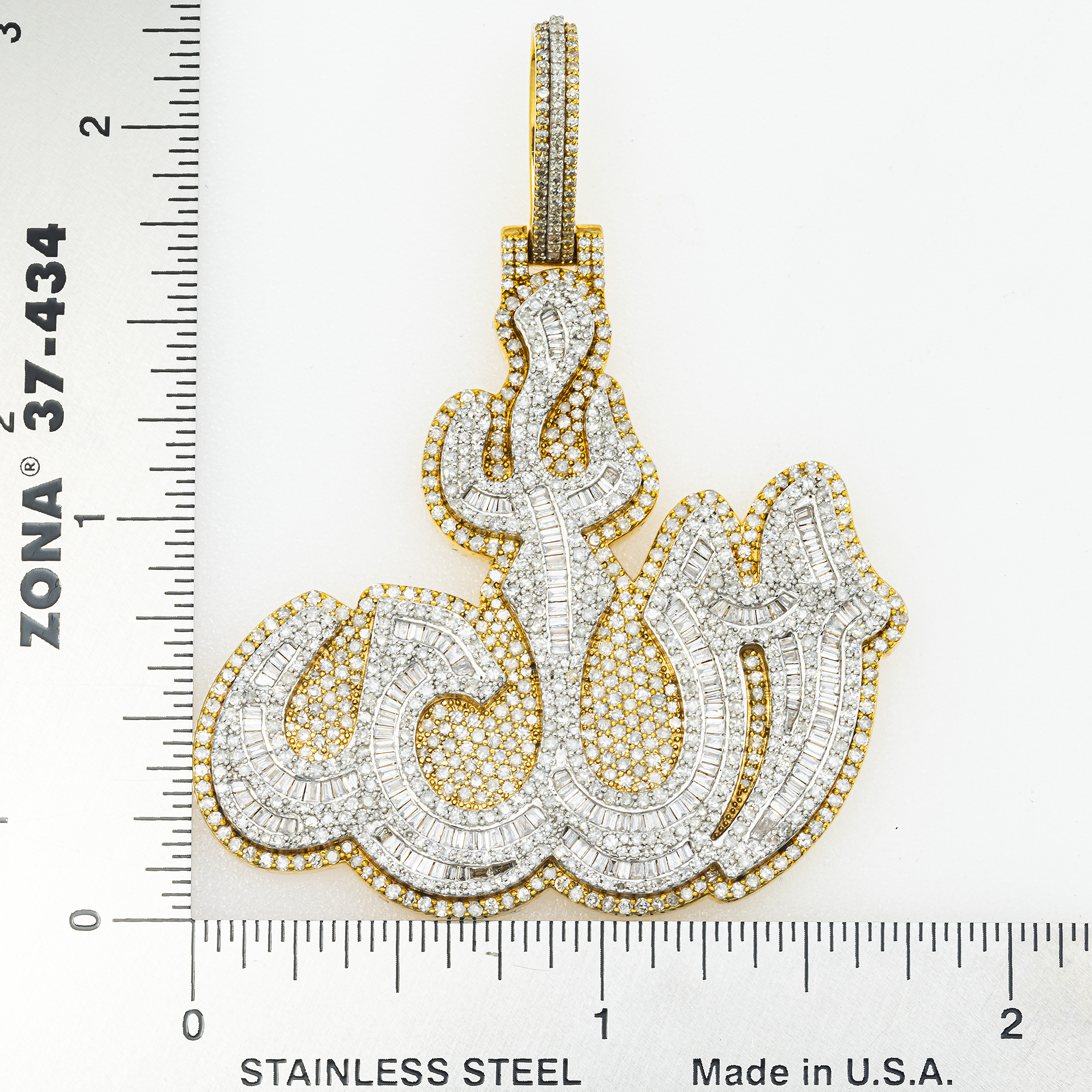 10K GOLD ROUND AND BAGUETTE DIAMOND ALLAH PENDANT 3.76 CT