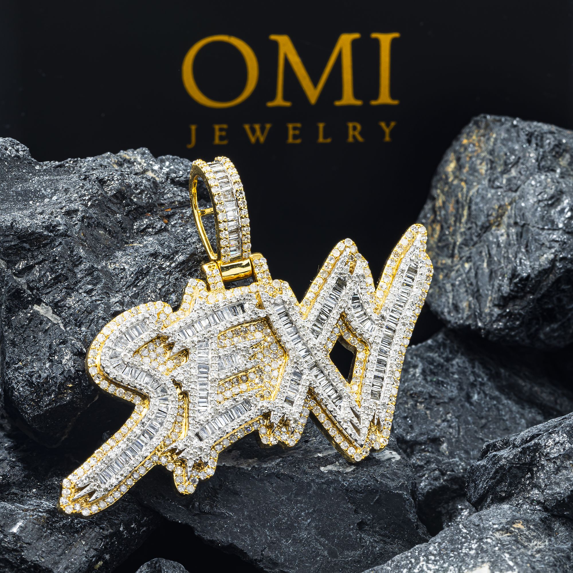 10K GOLD DIAMOND SEXY WORD PENDANT 2.59 CT
