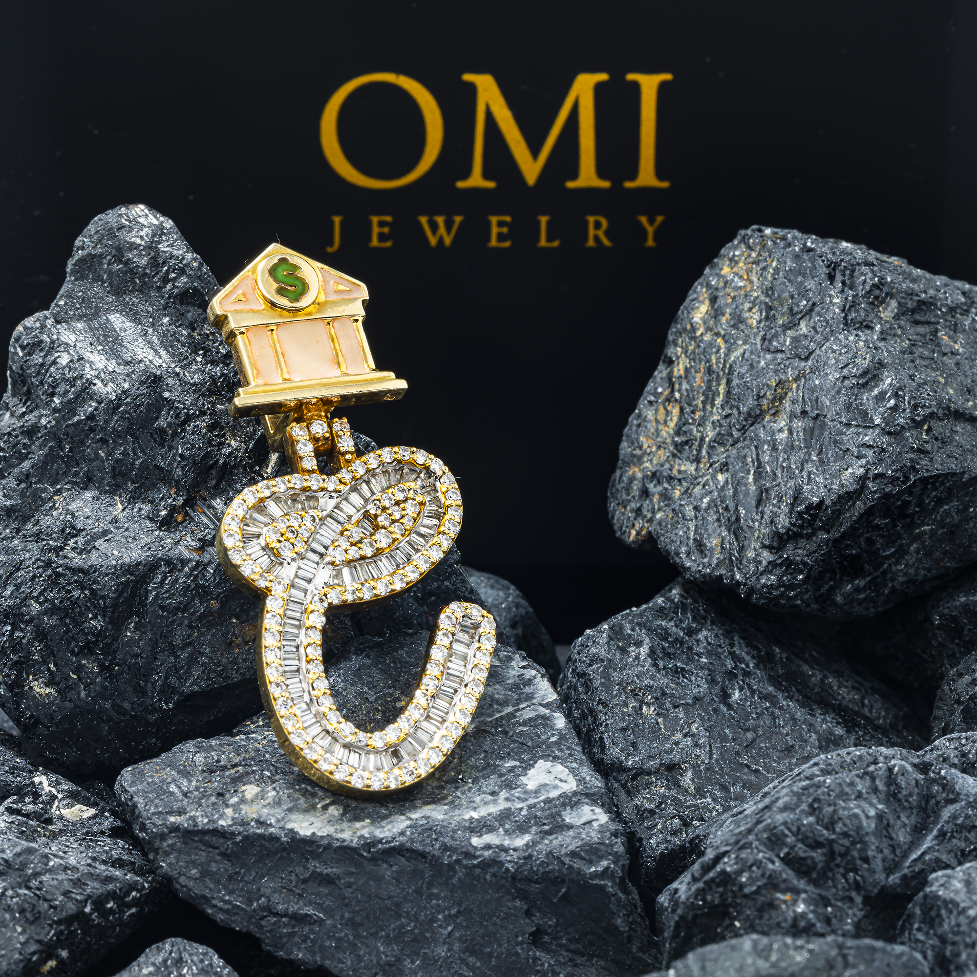 10K GOLD DIAMOND CURSIVE INITIAL LETTER C WITH MONEY BANK PENDANT 1.20 CT