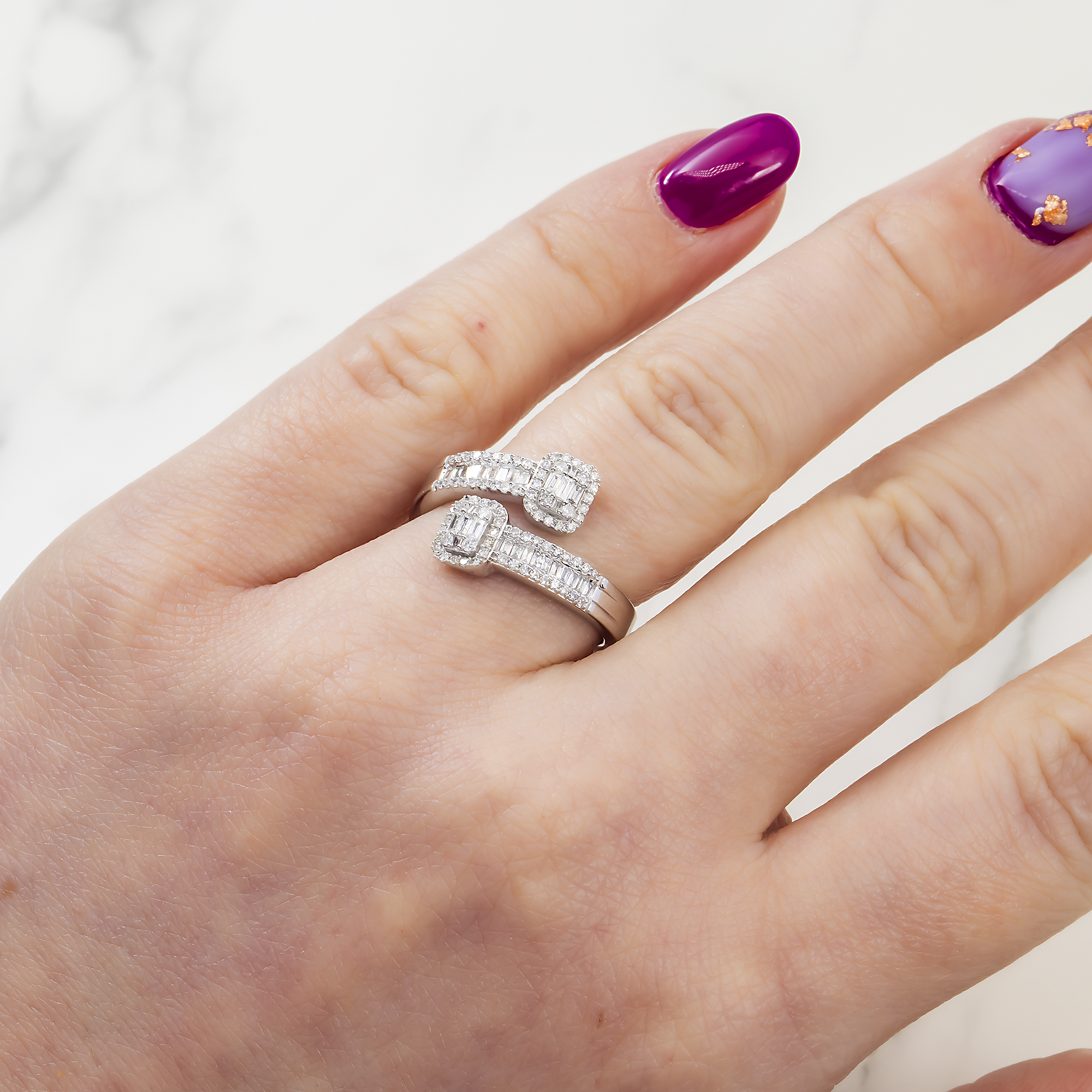 14K GOLD BAGUETTE AND ROUND DIAMOND WRAP RING 0.50 CT