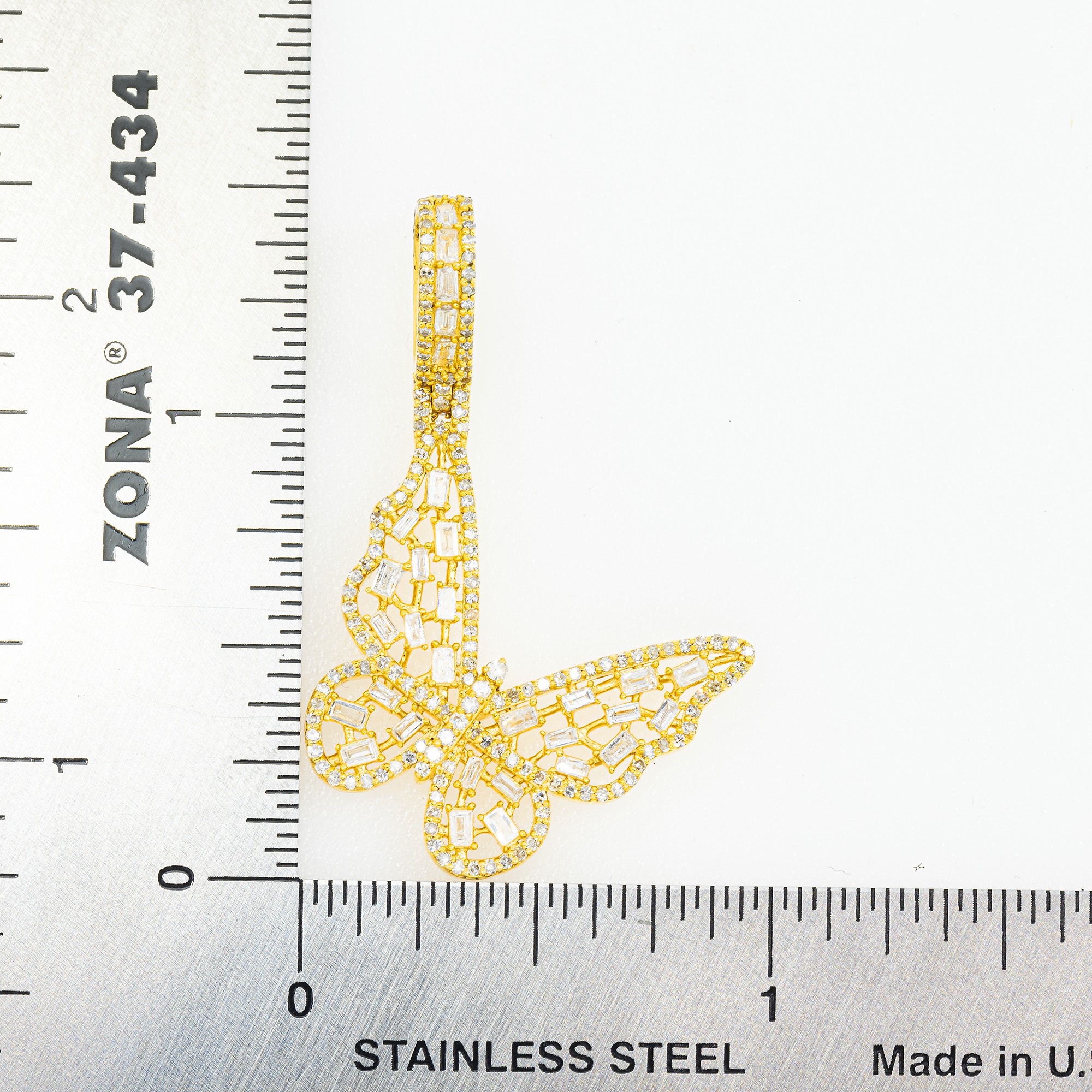 10K GOLD ROUND AND BAGUETTE DIAMOND BUTTERFLY PENDANT 1.06 CT