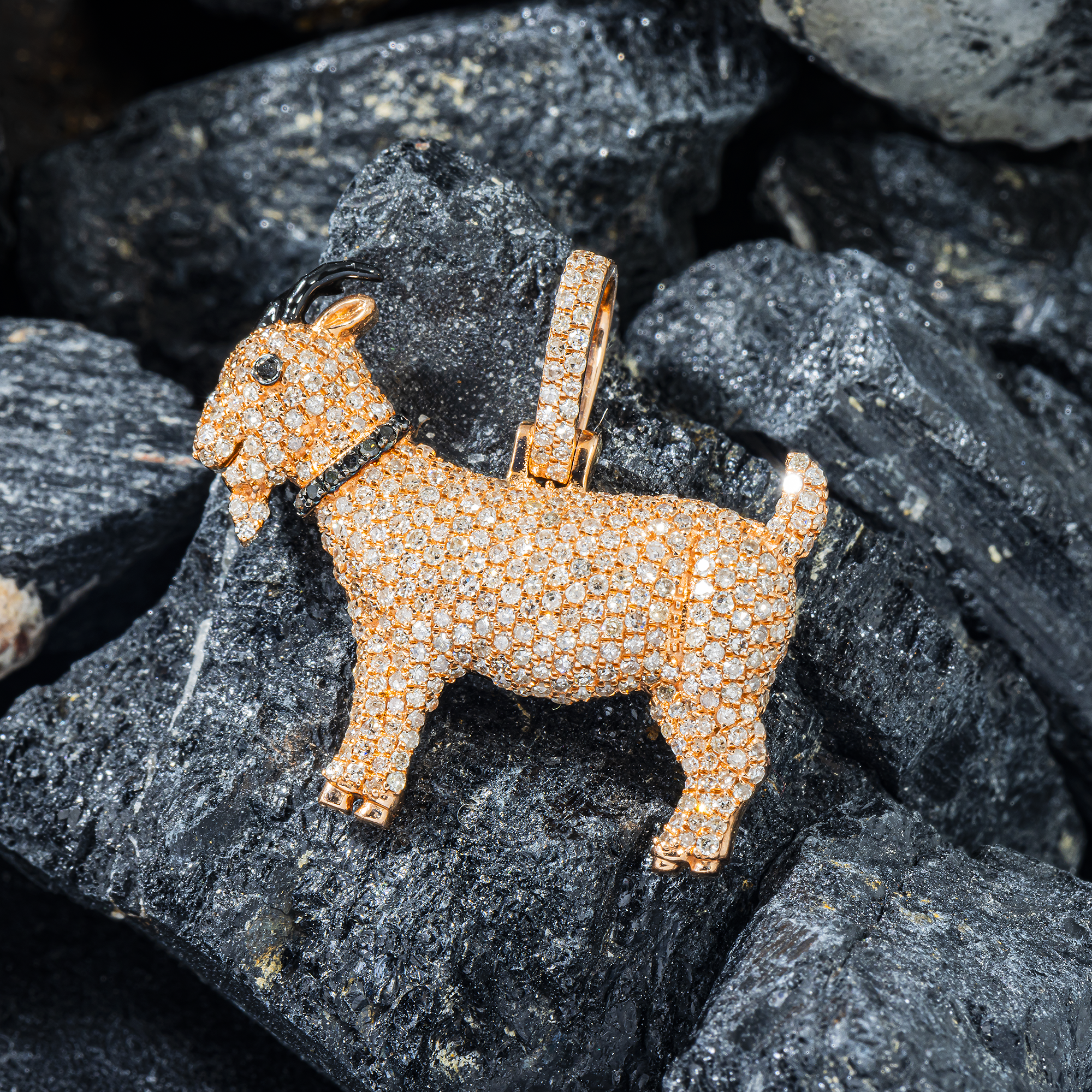 10K GOLD DIAMOND GOAT PENDANT 1.31 CT