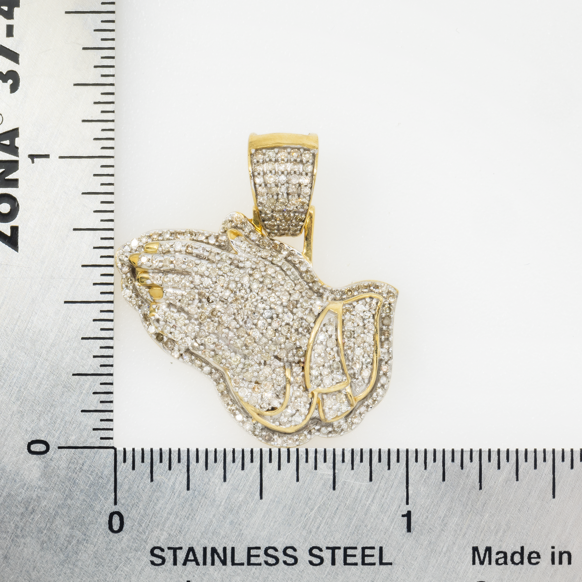 10K GOLD DIAMOND PRAYING HANDS PENDANT 1.25 CT