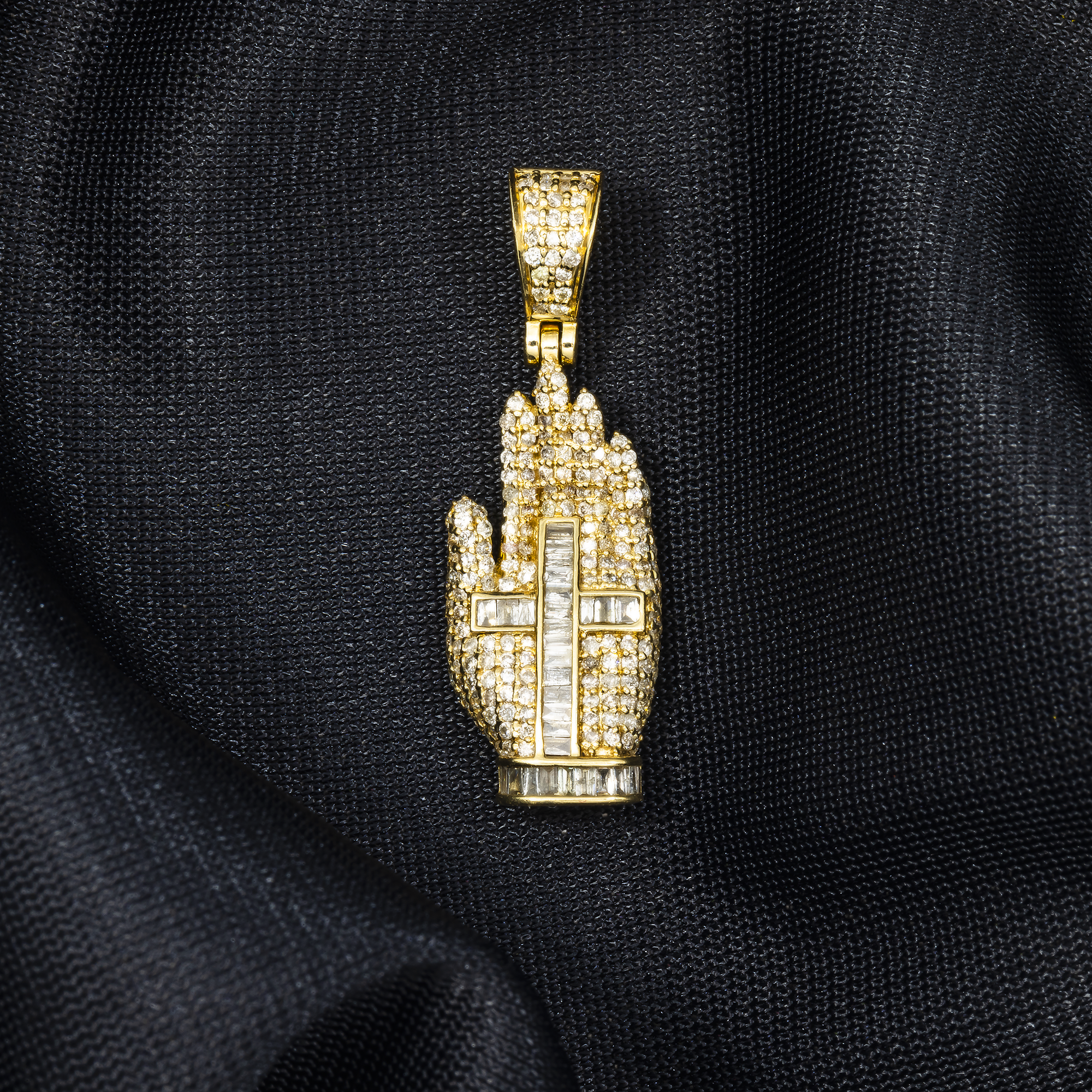 10K GOLD BAGUETTE AND ROUND DIAMOND PRAYING HAND WITH CROSS PENDANT 0.69 CT