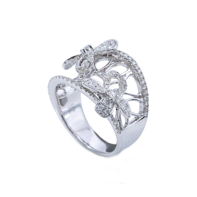 18K White Gold Oval Shaped Ring