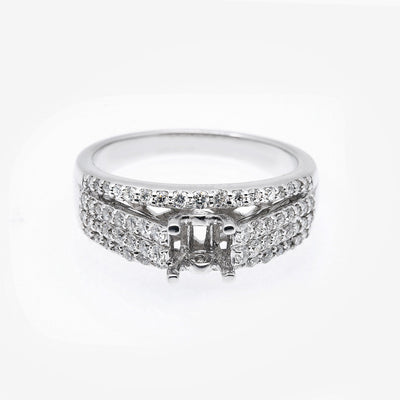 18K White Gold Round Shape Ring