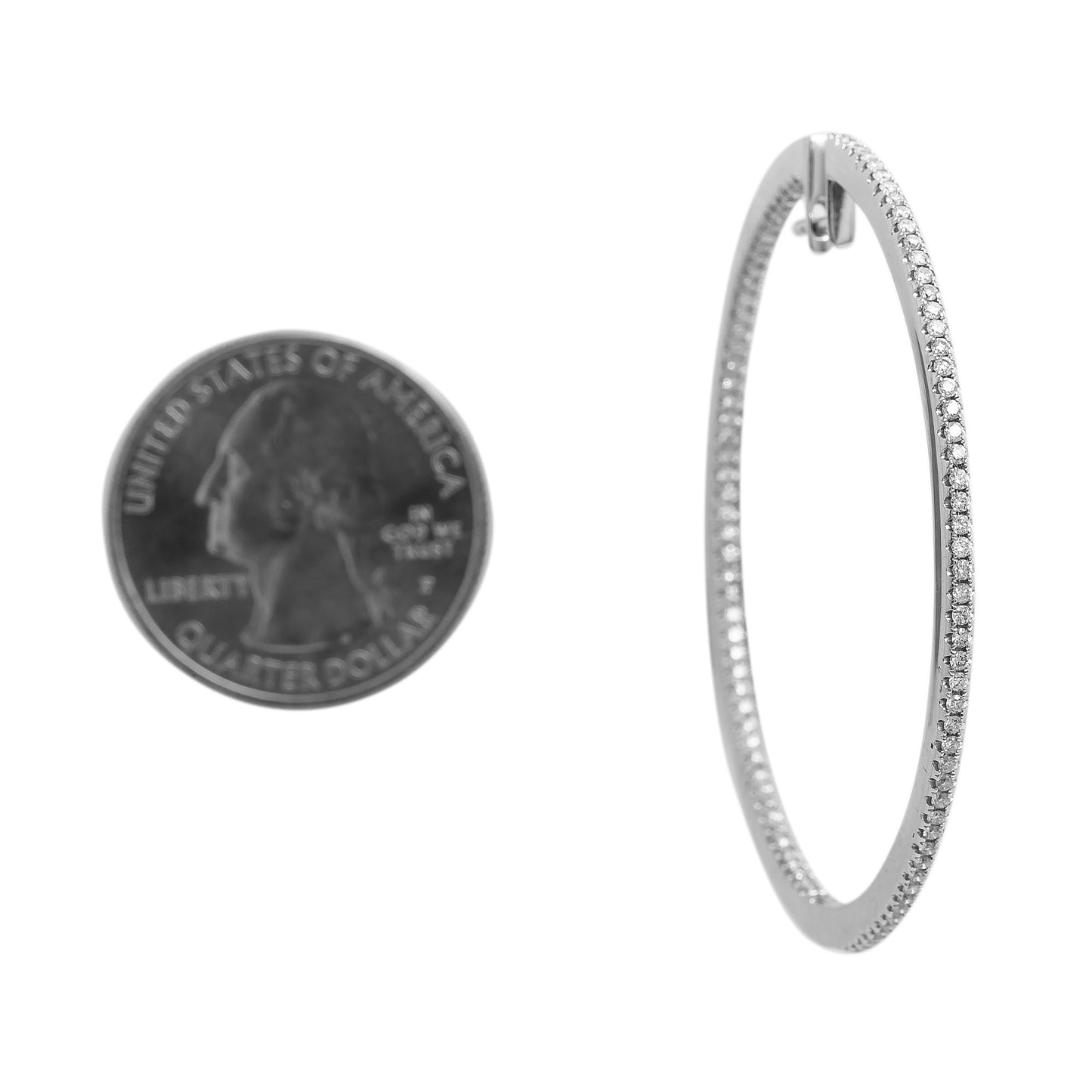 18K White Gold Ladies Earrings With Round Shaped Diamonds
