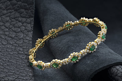 22K Yellow Gold CLS8265 2.5" Emerald Women's Bracelet With 2.00 CT Diamonds