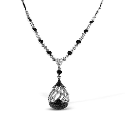 18K White Gold Necklace with Black and White Diamonds 3.32