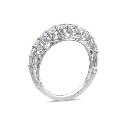 Ladies 18k White Gold With 0.95 CT Diamond Wedding Band