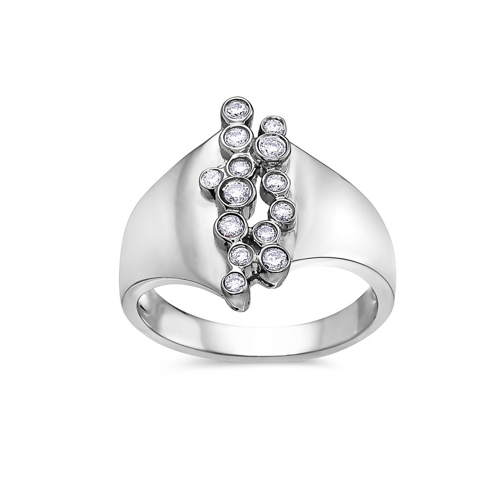 Ladies 18k White Gold With 0.24 CT Right Hand Ring