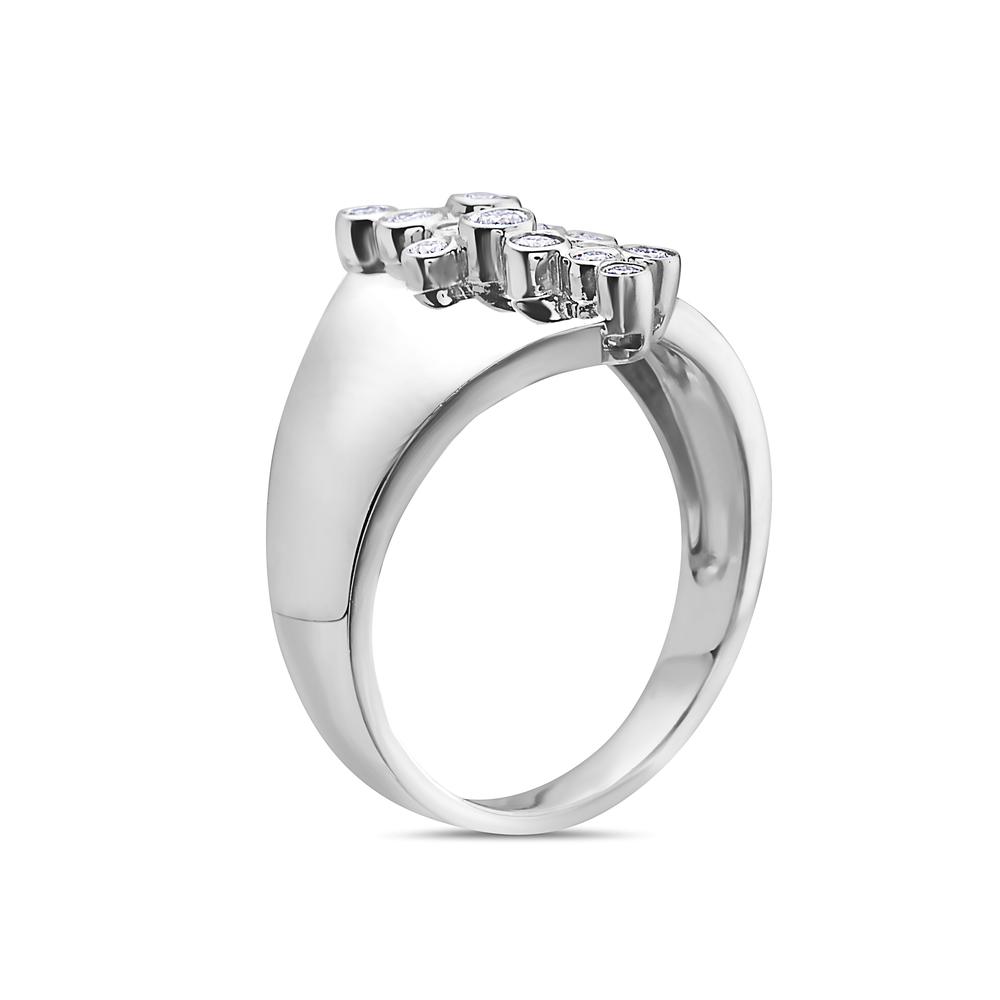 Ladies 18k White Gold With 0.24 CT Right Hand Ring
